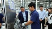 柬埔寨副首相参观比亚迪柬埔寨工厂