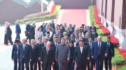 高清大图来了！习近平和彭丽媛迎接外方代表团团长及其配偶 ...