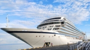 又一艘豪华邮轮停靠西港2天！
