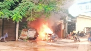 暹粒省一汽油销售摊位突发大火！