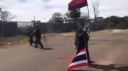 柬军逼退泰国士兵并移除昨日升起的泰国国旗