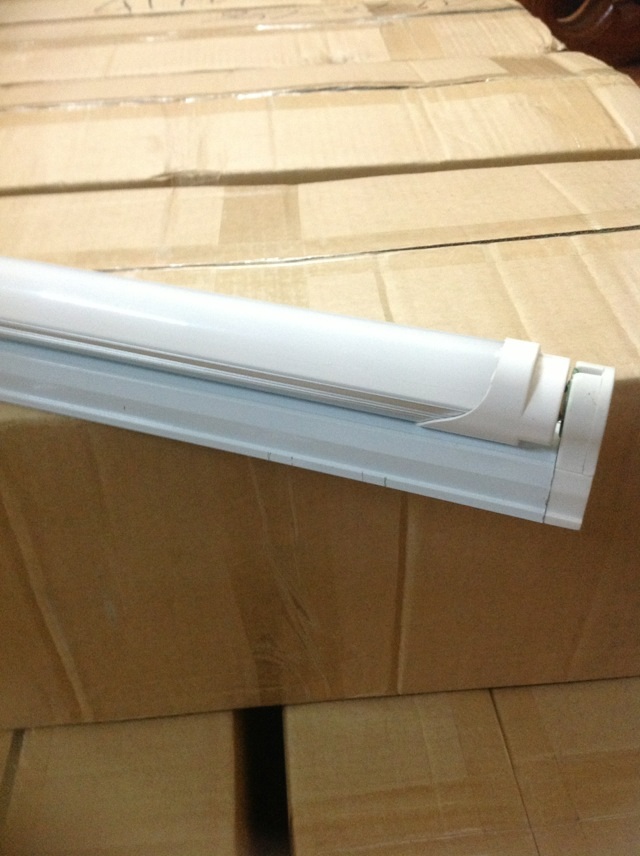 T8 LED 日光管
