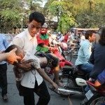 大学女学生驾车肇事 连撞9辆摩托车 致4死5伤