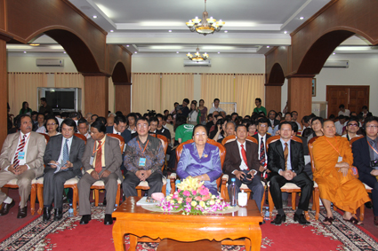 克罗提达出席亚洲孔子学院会议闭幕式