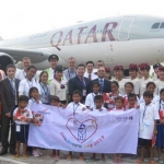 儿童微笑组织孤儿参观金边机场和卡塔尔客机 庆祝国际六一儿童节 ...