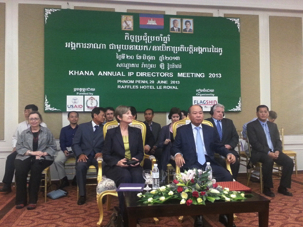 蒙文兴部长主持仪式（A2）