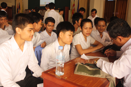 一贯道道亲踊跃报名捐血