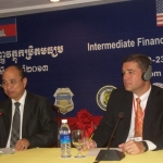 柬美联合举行财经侦察培训