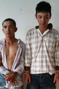 两抢匪抢夺外国人钱包被抓