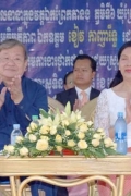 乔干那烈出席磅湛艾白达农寺新设施启用仪式  表示柬埔寨两项吉尼斯世界纪录为国家带来荣誉