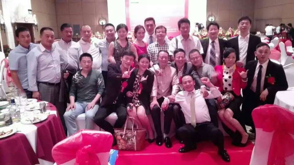 欢聚一堂