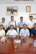 山东泰安市政府代表团来柬考察
