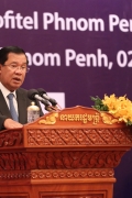 洪森对柬经济前景不乐观