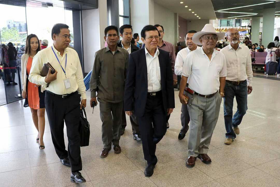 救国党主席庚速卡出国访问纽西兰和澳洲。