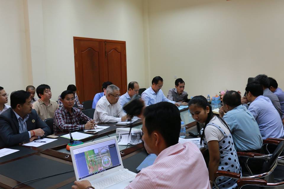 农林渔业部与柬埔寨稻米联盟召开会议，讨论禁用三环唑对我国大米产业带来的影响。