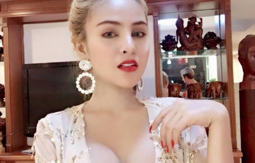 当局关注关丹妮的暴露程度。