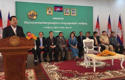 劳工部长毅森兴宣布2017年底将推行退休金制度。