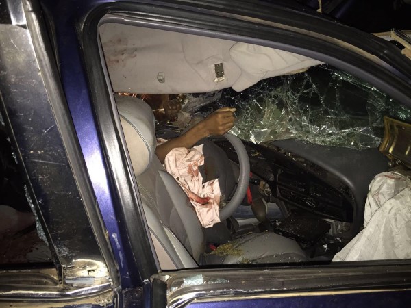 司机当场身亡。