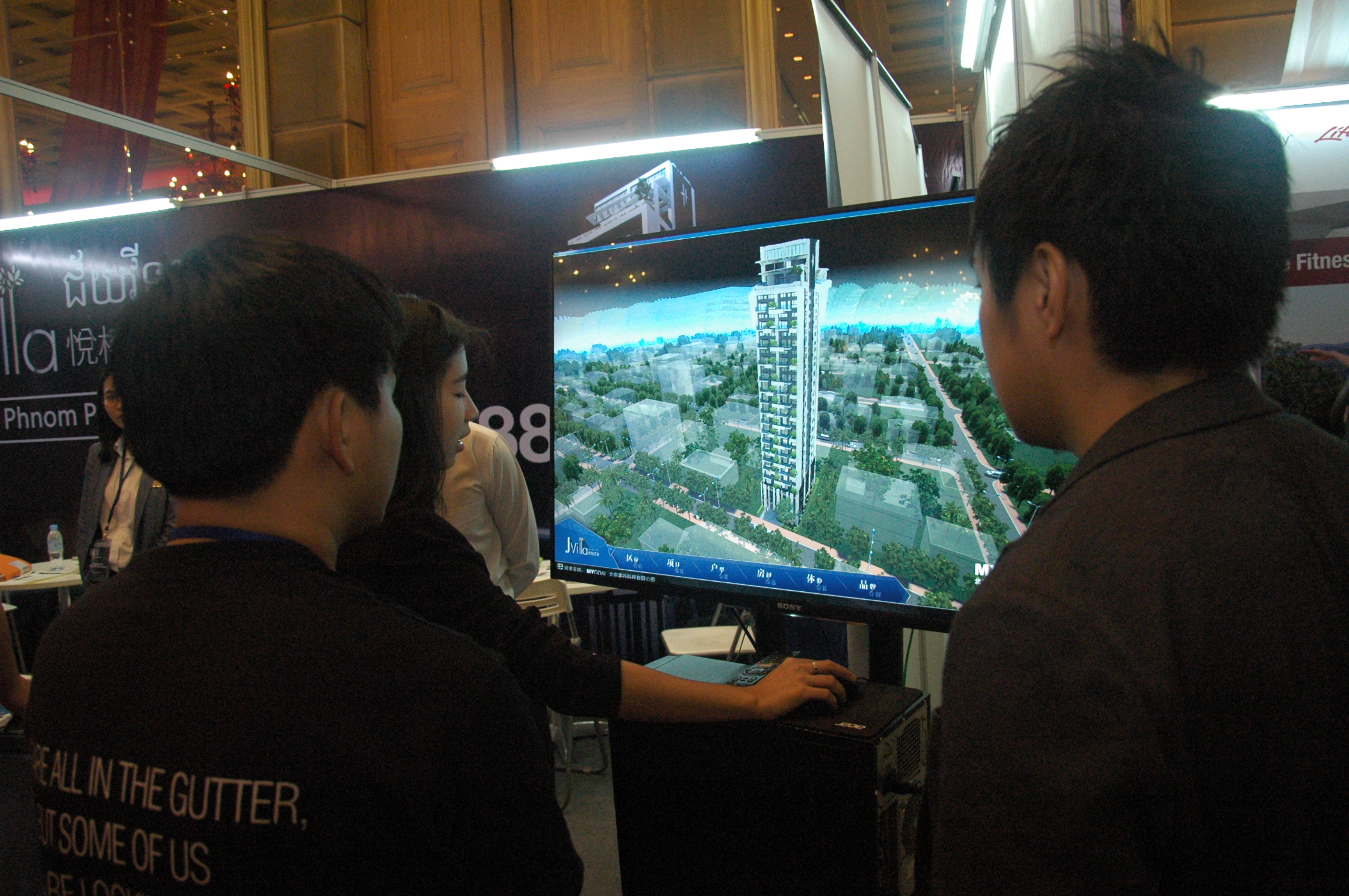 首届柬埔寨房地产展吸引超过30家开发商参展。 （柬埔寨星洲日报）