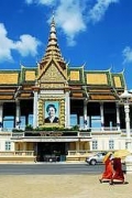 世行建议柬提高生产力与竞争力