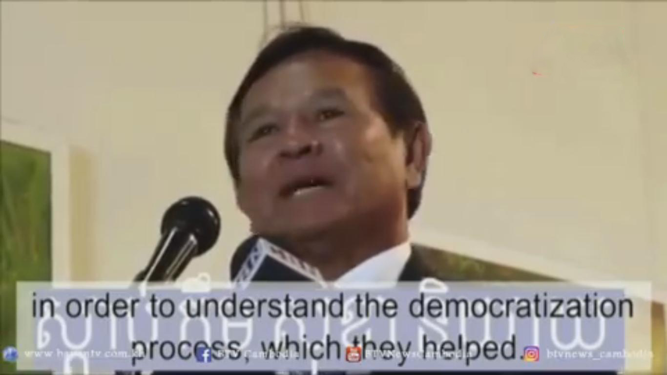 网络流传的庚速卡演讲视频。