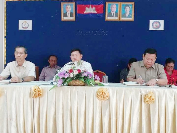 高罗塔局长督促相关人员提高服务质量