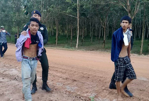 两名嫌犯被逮捕。