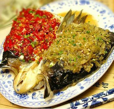 双椒豆豉鱼。