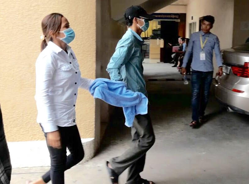 赖明鸿和奥兰於今年5月份被警方逮捕。