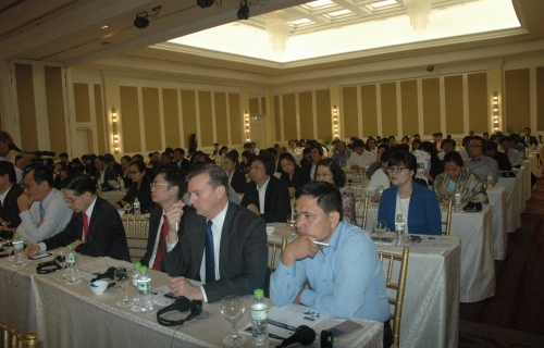 由柬埔寨国家银行和中国工商银行举办的“人民币与瑞尔在双边贸易与投资中的现状及未来发展方向”在王家酒店隆重举行。