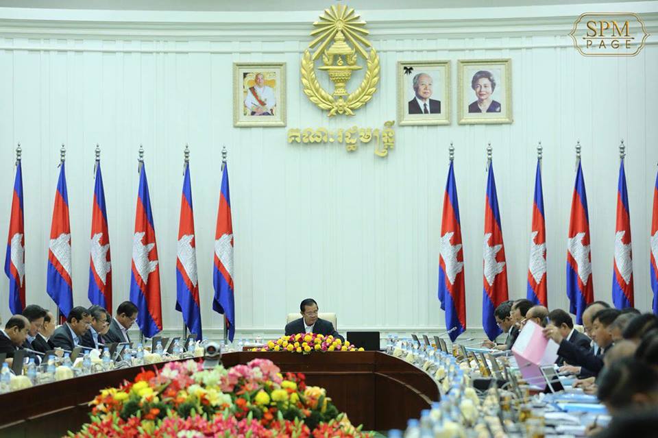 洪森总理主持內阁会议。（图：柬埔寨星洲日报）