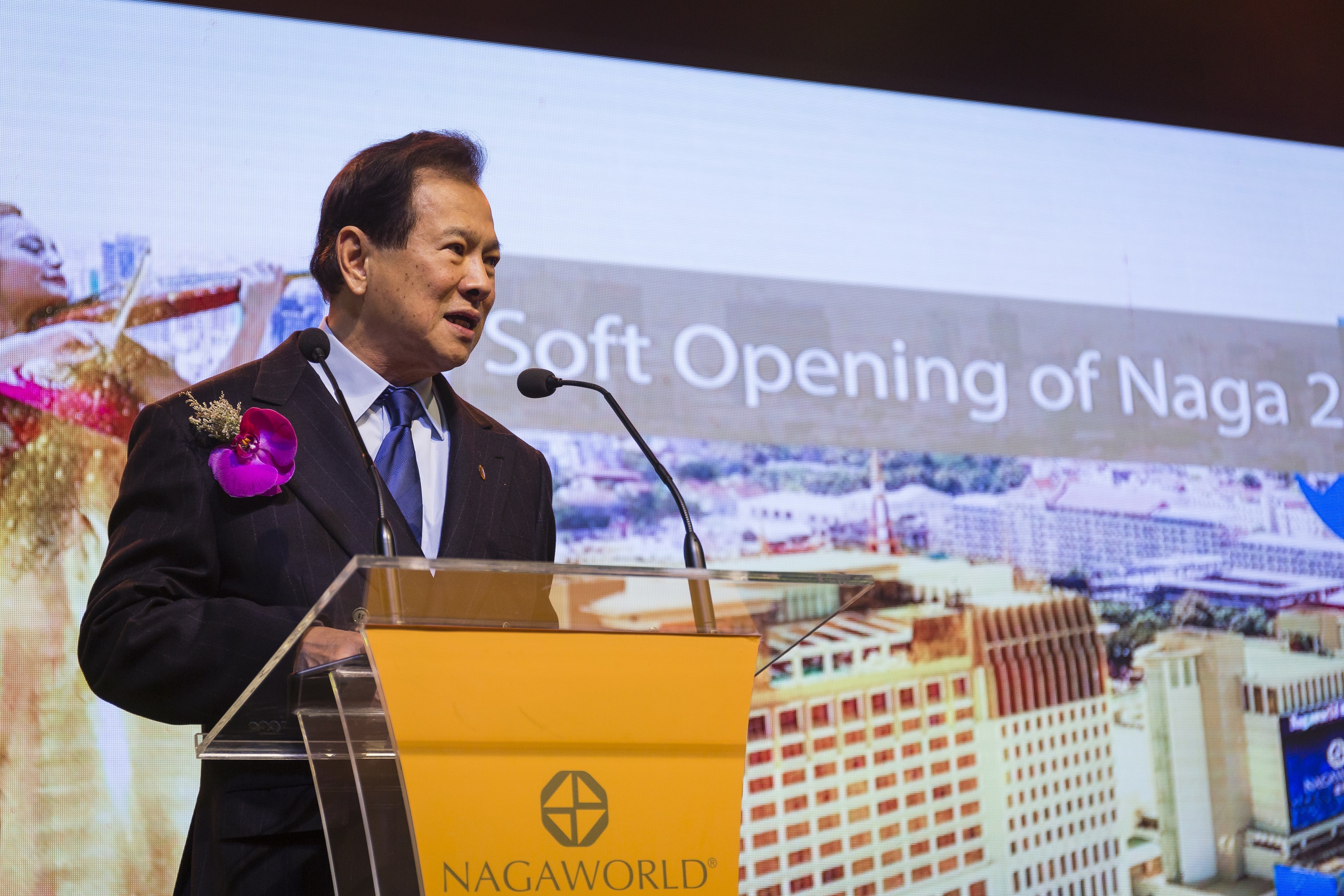 金界控股创办人兼执行长曾立强医生致词。