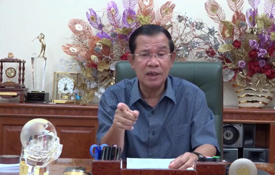 在送水节第三天，洪森发表一段长约20分钟视频，公开向救国党议员招手。 （图：柬埔寨星洲日报）