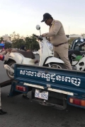 截止昨日傍晚6点抓获独立碑逆道行驶摩托车411辆