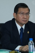 柬民去年买烟花费2亿美元