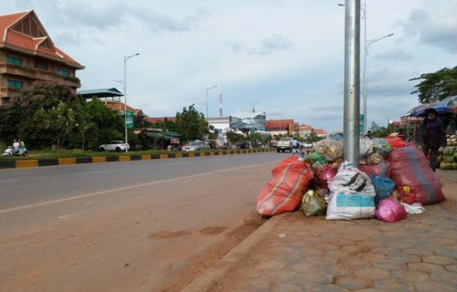 暹粒市当局将对付乱扔垃圾的市民。