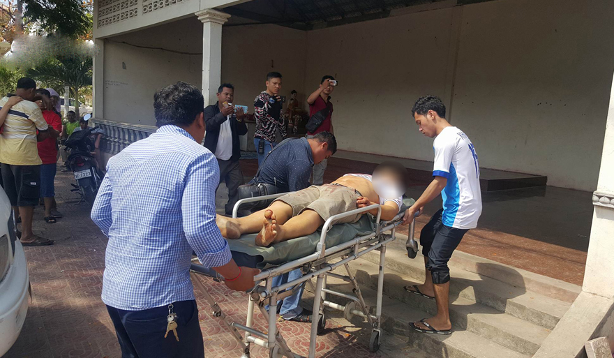 男子不幸遭流弹击毙。