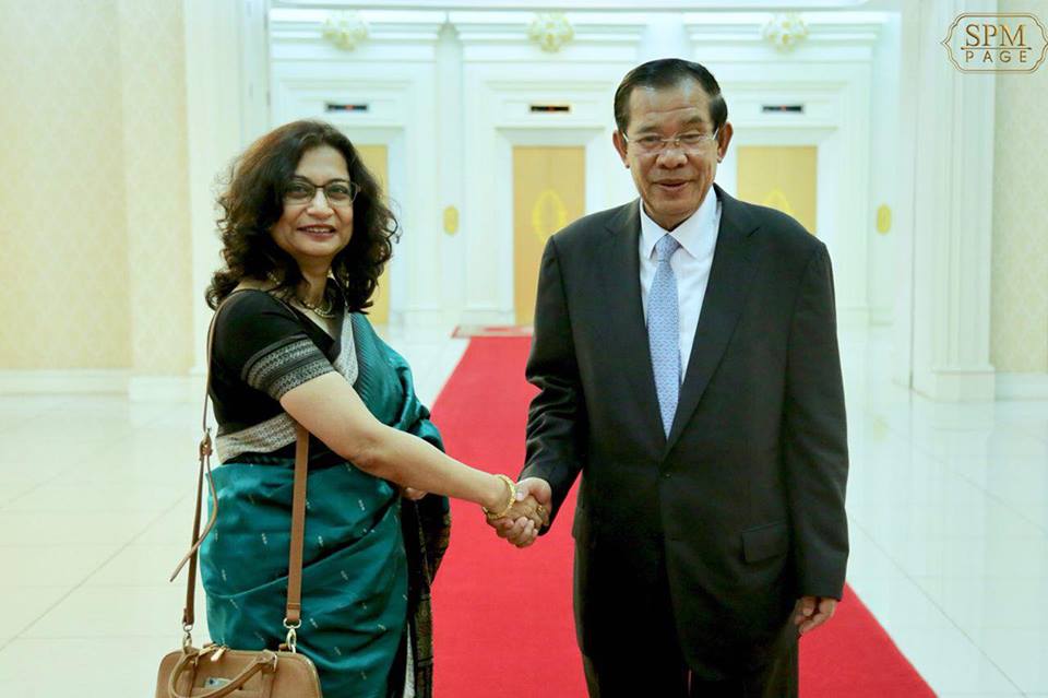 印度大使拜访洪森总理。