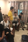 2名中国人被同胞私自关押和虐待在酒店客房，4名作案中国人被捕 ... ...