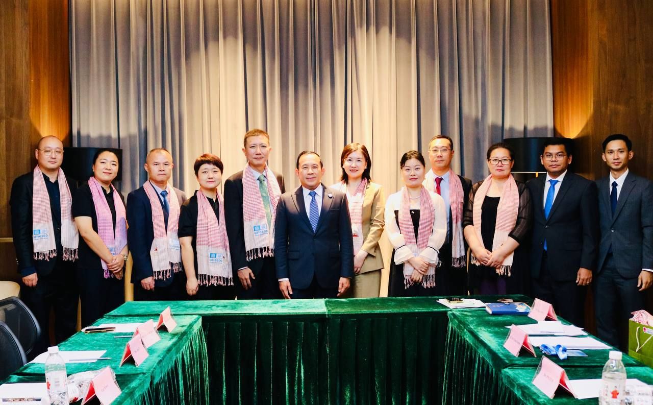 柬埔寨旅游部长会见北京、天津10家大型旅游企业代表