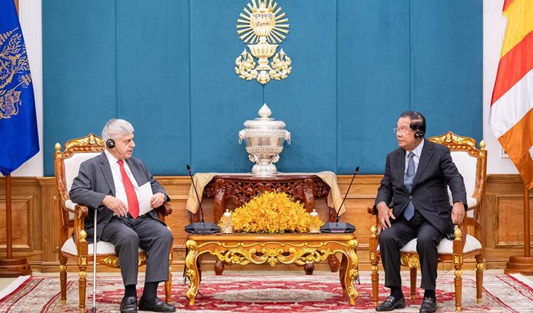 洪森亲王呼吁加强柬埔寨与奥地利贸易合作关系