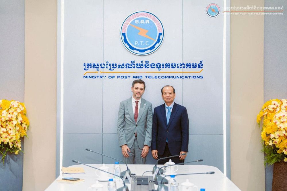 柬埔寨部长向UNESCO特使介绍泰军入侵柬主权领土情况！