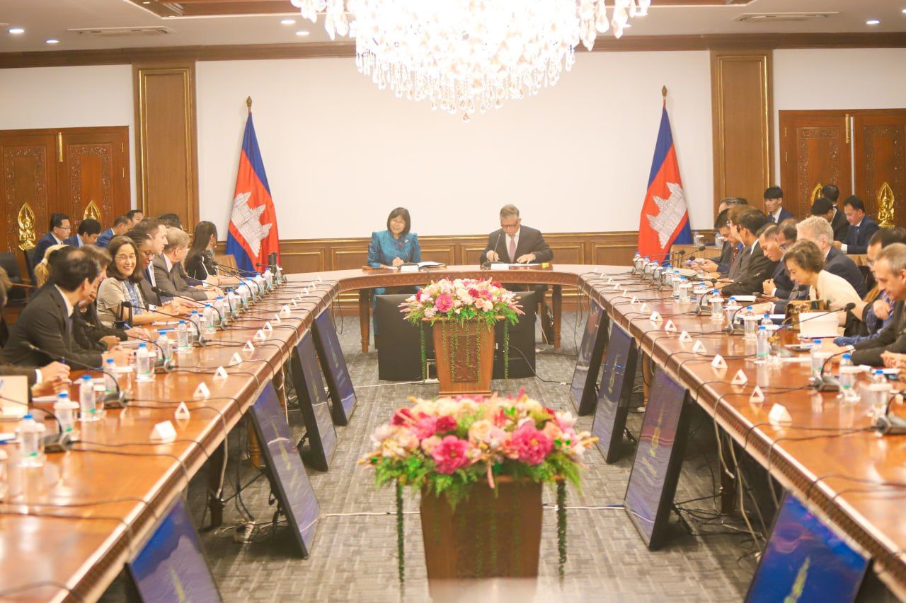 柬埔寨向26国使节及欧盟代表展示清剿电诈成果